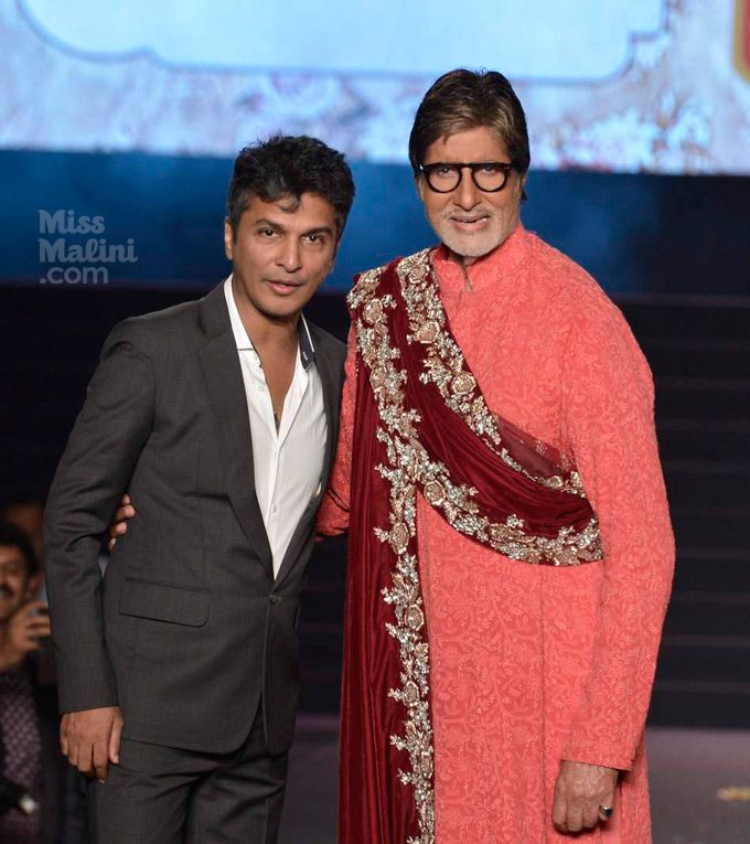 Amitabh Bachchan Walked For Vikram Phadnis’ 25th Anniversary Show & It Was Epic!