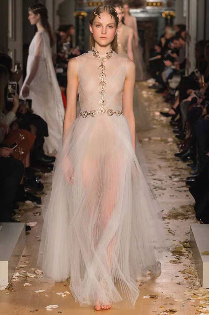 Valentino SS16 Couture at Paris Fashion Week