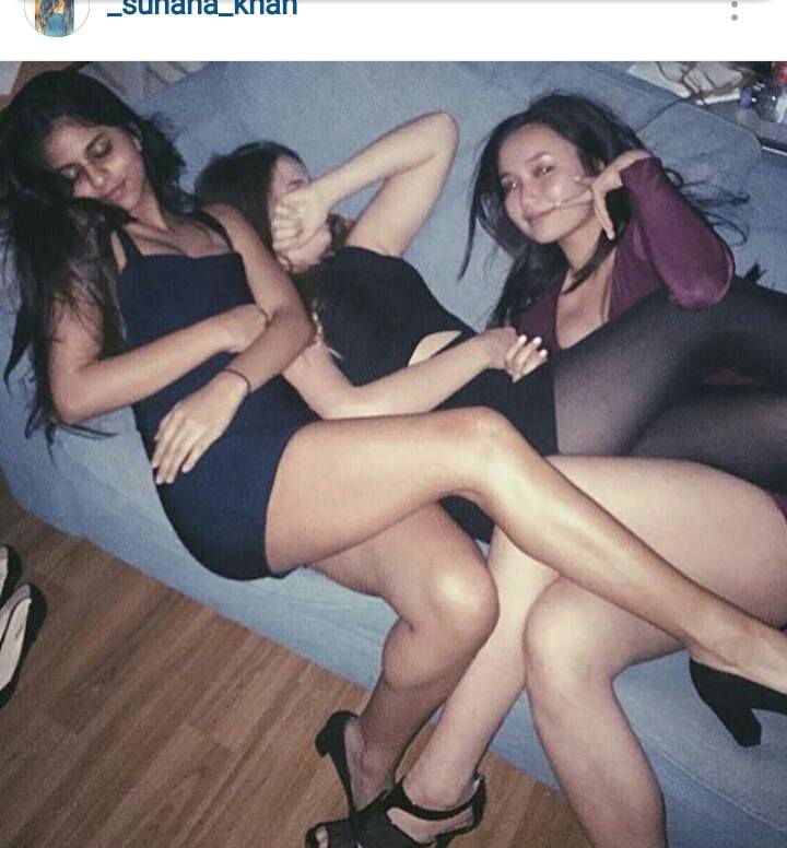 Suhana Khan and her friends | Source: _suhana_khan Instagram |