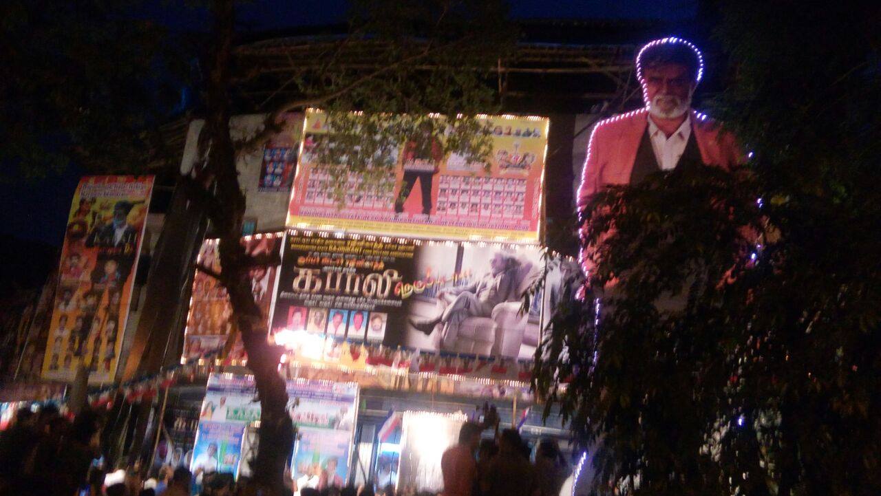 VIDEO: Here’s Proof That Rajinikanth’s Kabali Is Creating A Storm In Mumbai!