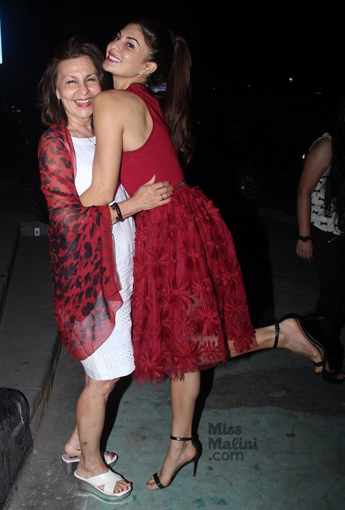 Jacqueline Fernandez and her mother Kim