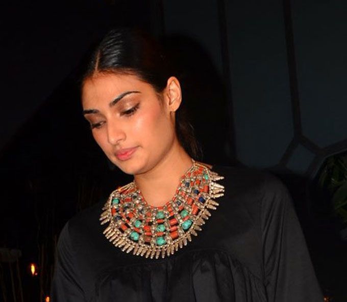 You Could Totally Nail Athiya Shetty’s Look In A Jiffy!