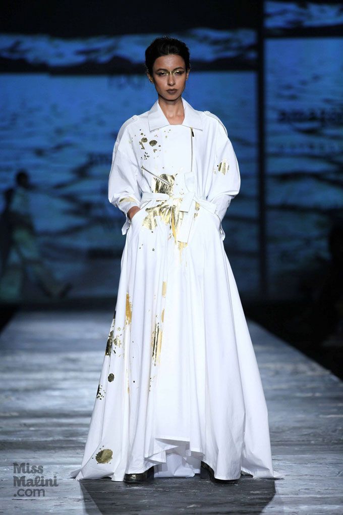 Rajesh Pratap Singh’s ‘Gold Rush’ Dropped The Curtains On Day 2 At AIFW