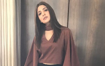 Anushka Sharma Is Our #WomanCrushWednesday In This Outfit