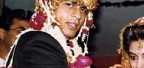 Rare Wedding Photos Of Shah Rukh Khan & Gauri Khan