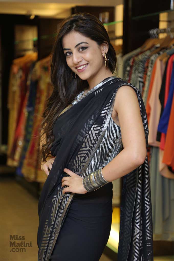 2 Fabulous Ways To Completely Revamp Your Sari!
