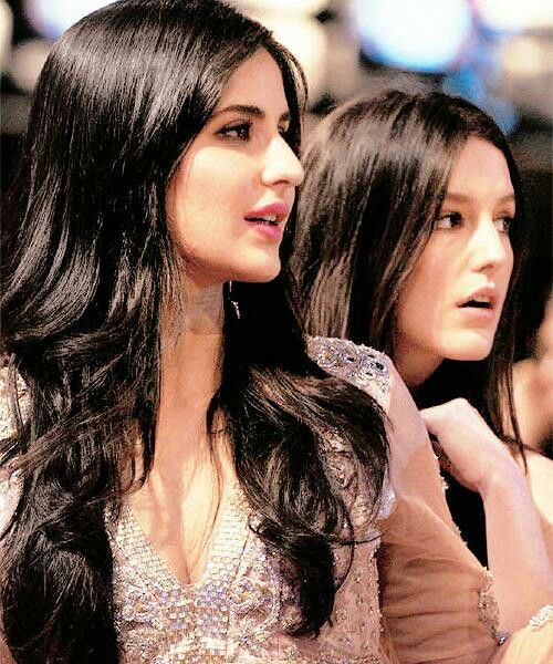 Katrina Kaif with her sister Isabel | Twitter |