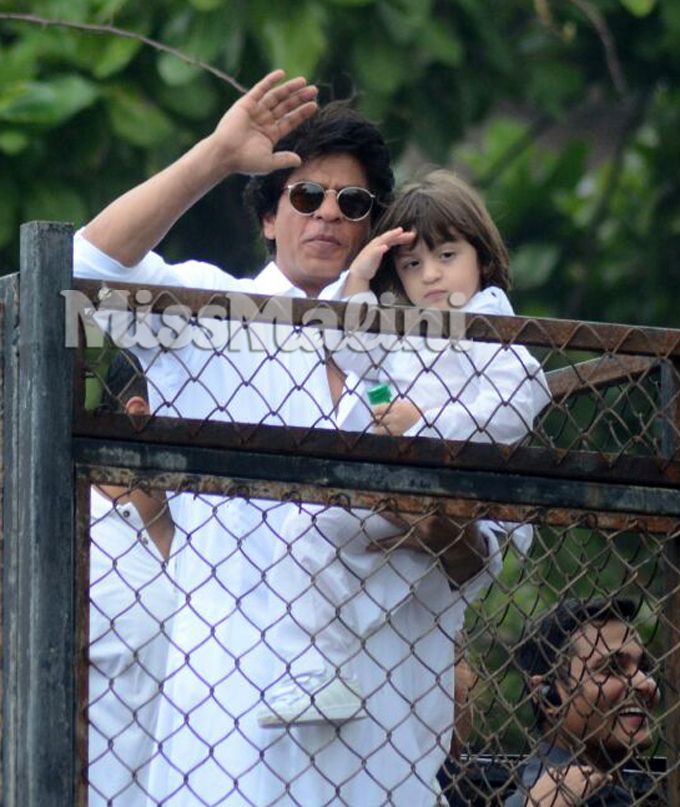 Shah Rukh Khan Shared This Adorable Photo With Abram