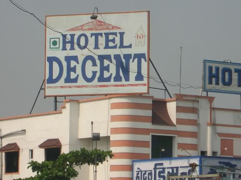 Hotel Decent
