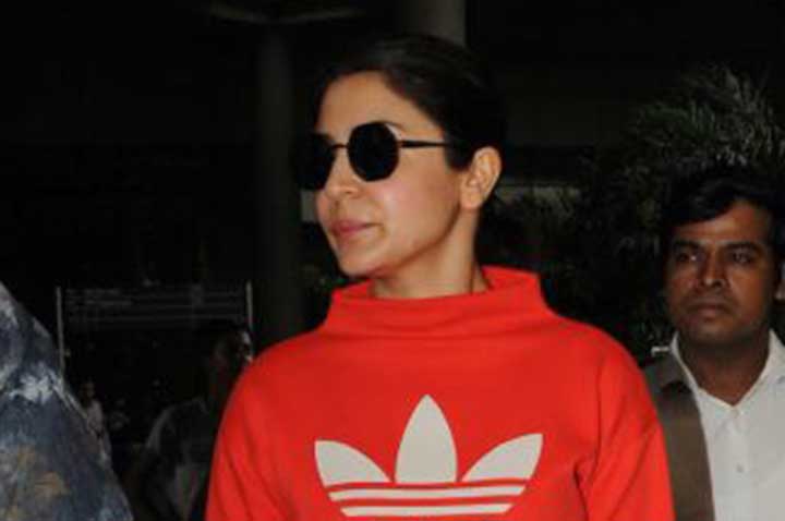 Anushka Sharma Has Us Crushing On Her Airport Athleisure