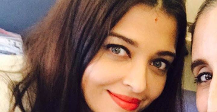 Photos: Look Who Aishwarya Rai Bachchan Bumped Into On A Flight