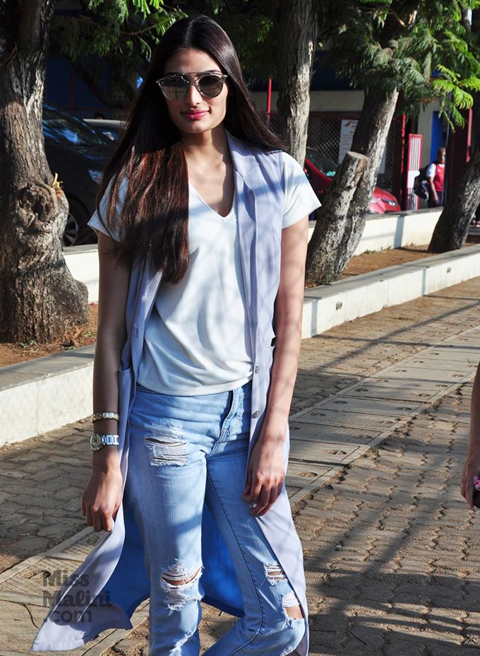 Athiya Shetty’s #OOTD Is Perfect For Lunch With The Girls