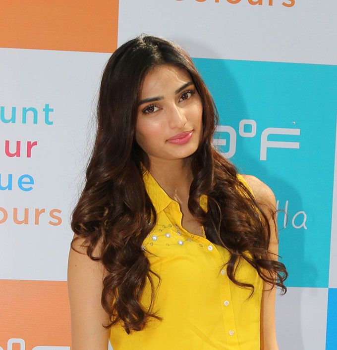 Athiya Shetty Is The Poster Girl For Summer In This Outfit!