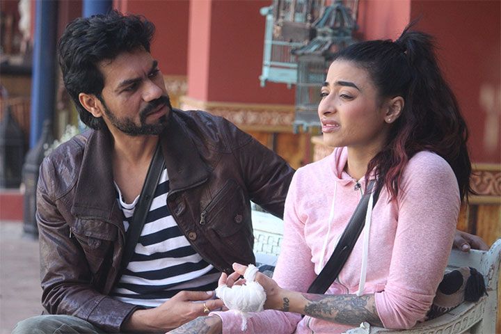 Bigg Boss 10: Here’s How Gaurav Chopra Reacted When Asked About The GaurBani Fever