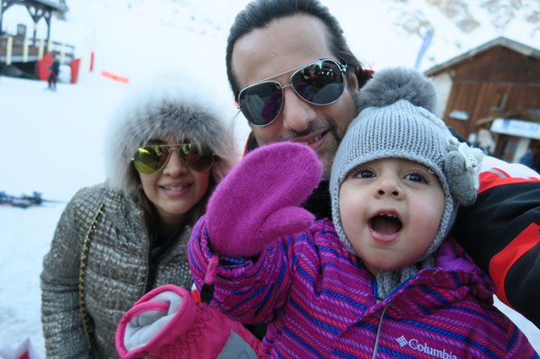 Photo: Fardeen Khan Holidaying With His Wife & 3-Year-Old Daughter Diani