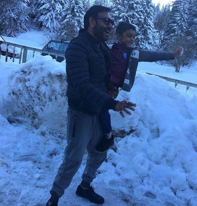 Photo Alert: Ajay Devgn &#038; His Son Yug Are Having Fun In Snow!