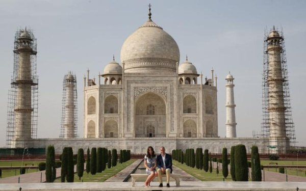 Why Prince William &#038; Kate Middleton’s Taj Mahal Photo Means So Much