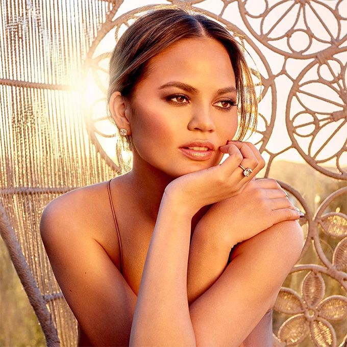 Chrissy Teigen Is Joining Hands With This Makeup Brand!