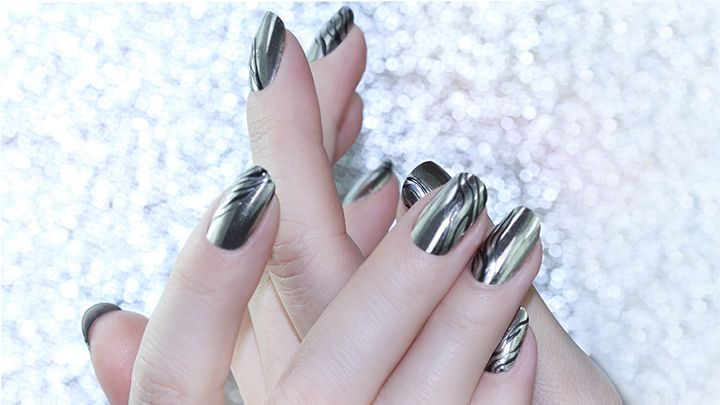 This Chrome Nail Polish Is Going To Take Over Your Instagram Feed