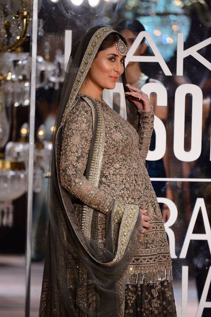 Sabyasachi’s Finale Show Was A Masterpiece With Kareena Kapoor Khan At Her Enchanting Best!