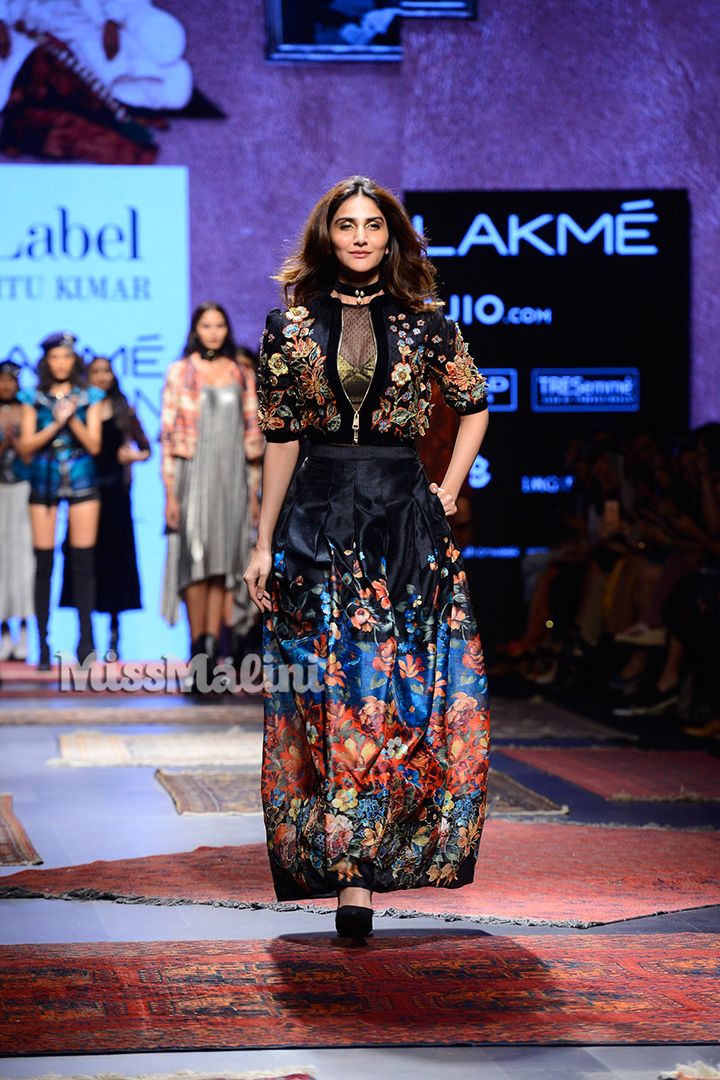 Ritu Kumar at Lakme Fashion Week SR '17