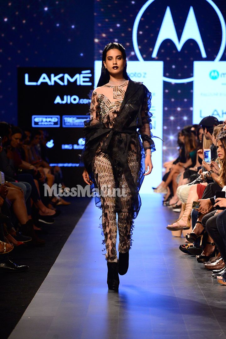 Falguni & Shane Peacock's Collection At LFW 2017 Will Take Your Breath ...