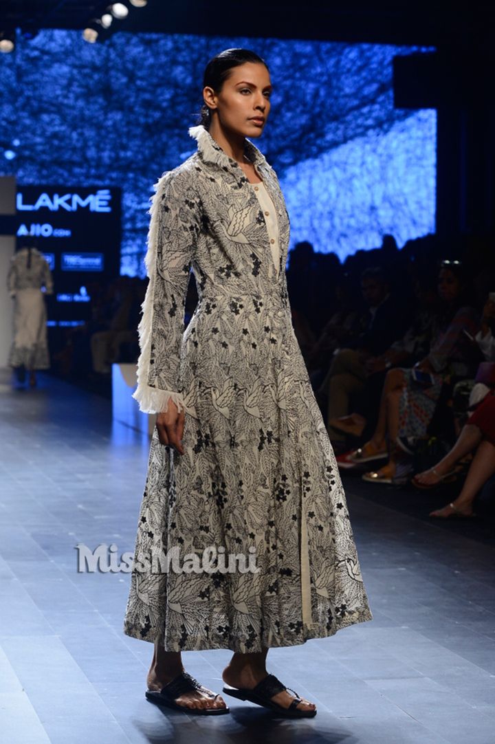 GenNext- Nakita Singh at Lakme Fashion Week SR17