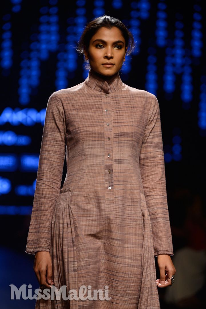 Here’s Why We Love Urvashi Kaur’s Collection At LFW