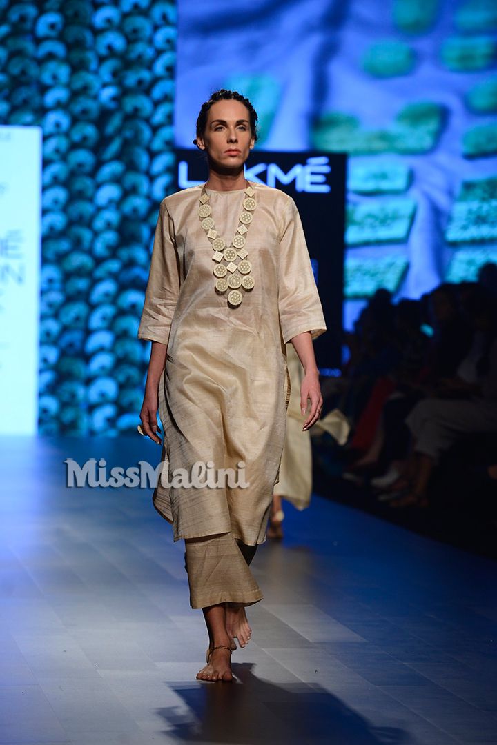 #Reincarnation by Artisans' Centre Supported by Mantra Foundation - Jambudveep at Lakme Fashion Week SR17