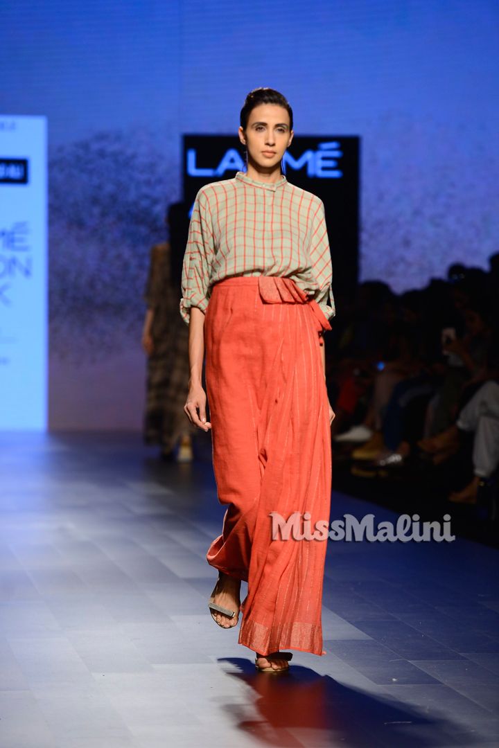 Naushad Ali at Lakme Fashion Week SR 17