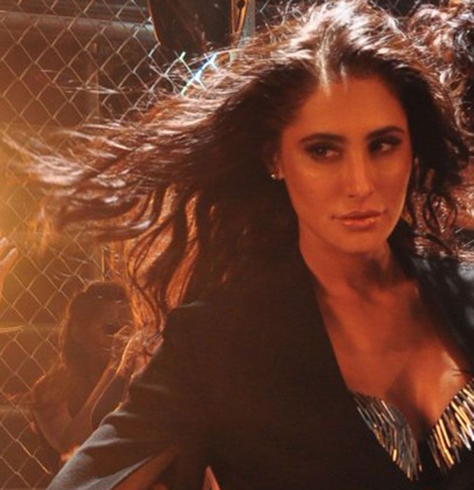 It’s Hard To Handle How Sexy Nargis Fakhri Looks At This Song Shoot