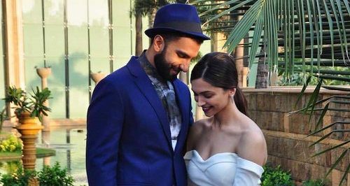 Deepika Padukone & Ranveer Singh Are Sending Flying Kisses To Each Other And Our Hearts Can’t Handle It