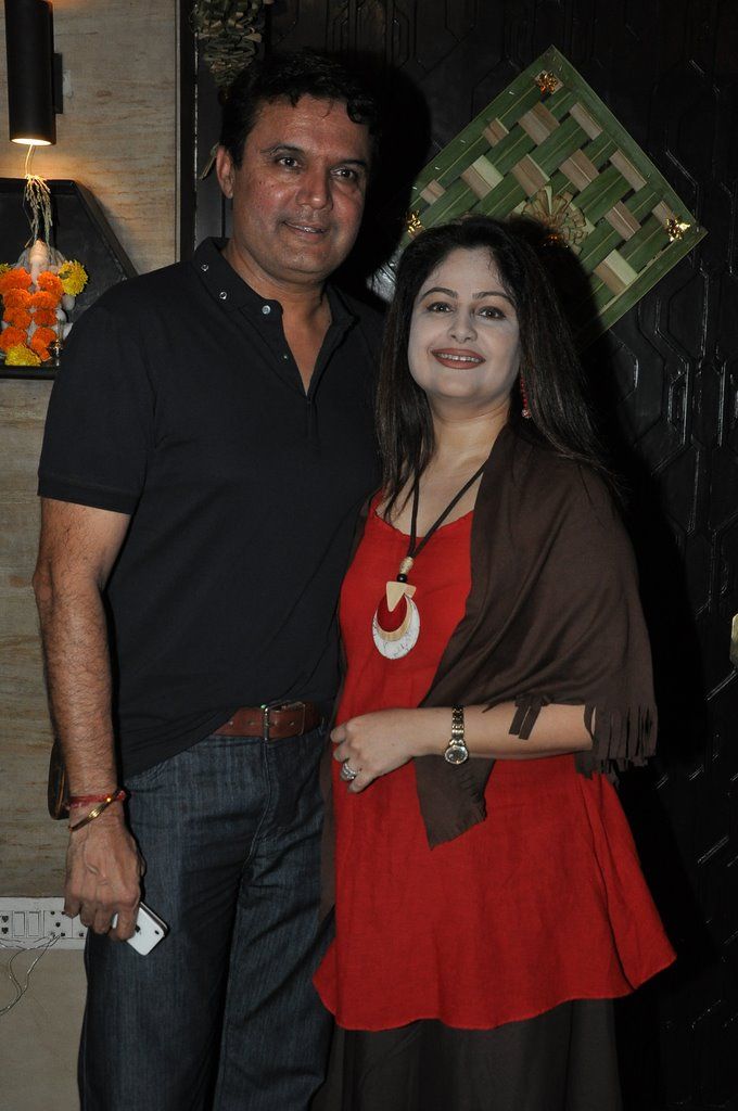 Remember Ayesha Jhulka? This Is What She Is Up To Now!