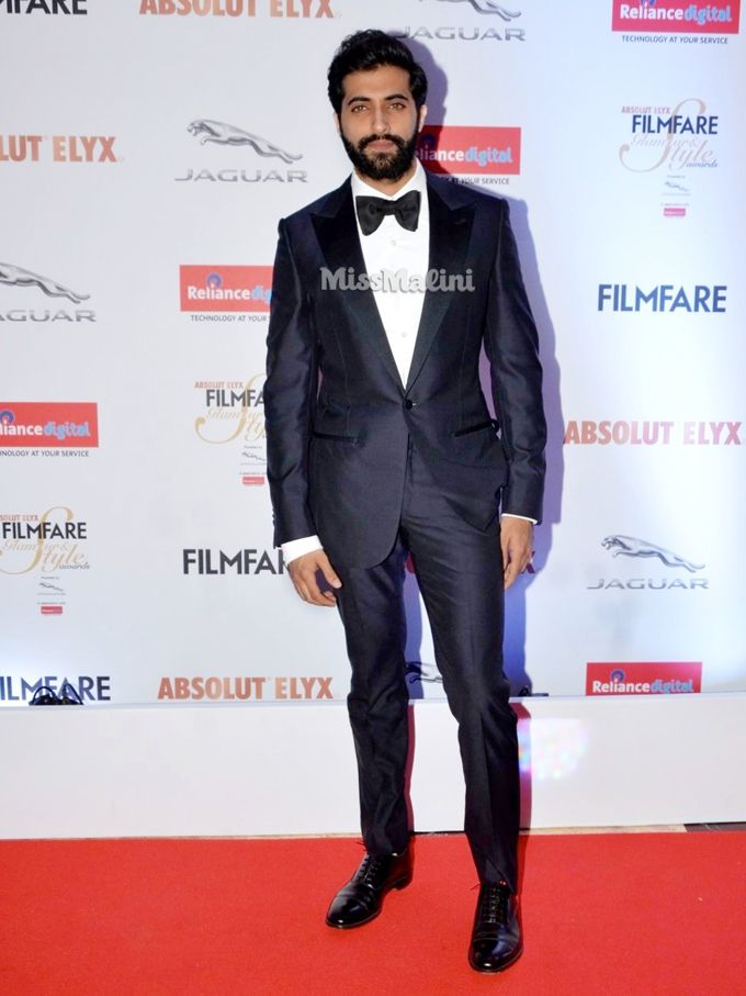 Akshay Oberoi at the 2016 Filmfare Glamour & Style Awards (Photo courtesy | Viral Bhayani)