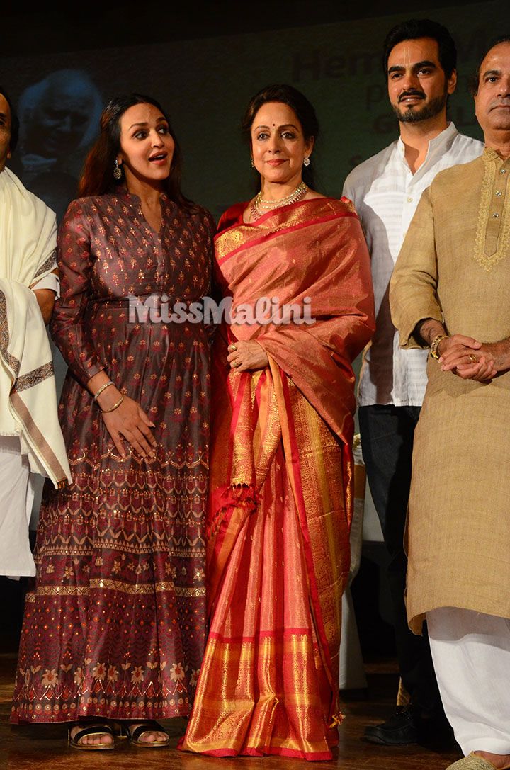 Esha Deol, Hema Malini and Bharat Takhtani