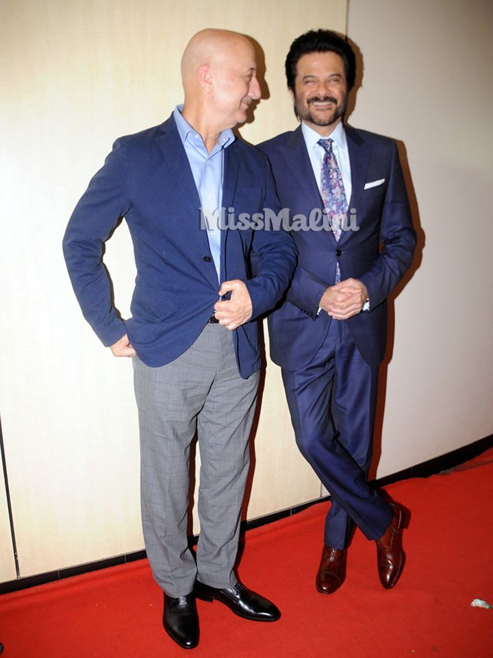 Anupam Kher and Anil Kapoor at the 2017 Dadasaheb Phalke Academy Awards (Photo courtesy | Viral Bhayani)