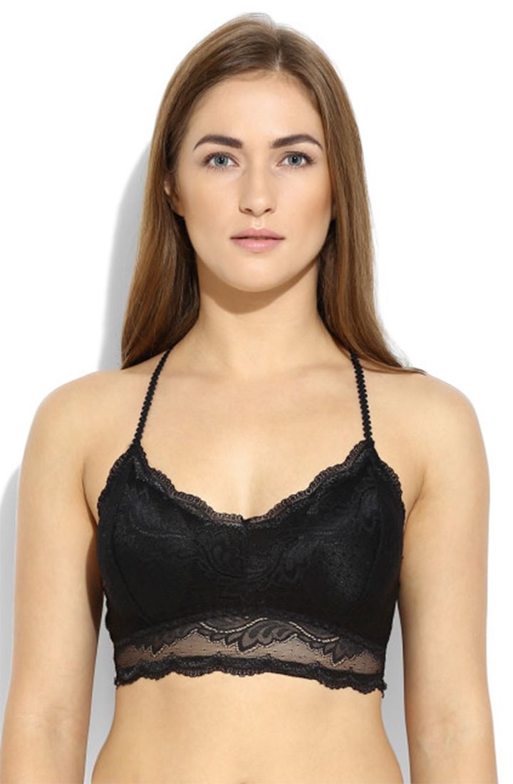 https://wp.missmalini.com/wp-content/uploads/2015/12/Da-Intimo-Black-Lace-Bralette.jpg