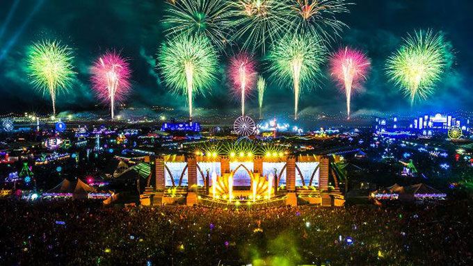 Glitter Up For Our Top 6 Music Festivals To Attend This Season!