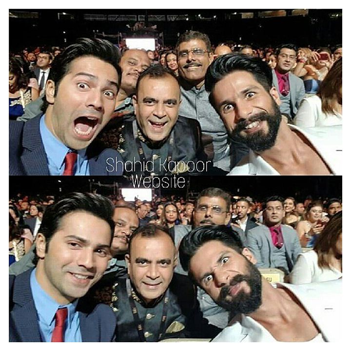 Varun Dhawan and Shahid Kapoor at the 2017 IIFA Rocks