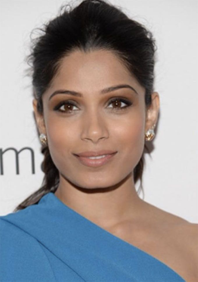 No Surprises Here: Freida Pinto Has Managed To Look Stunning Yet Again!