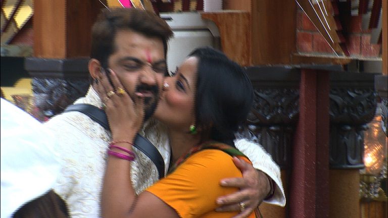 Bigg Boss 10: There’s A New Love Story In The House