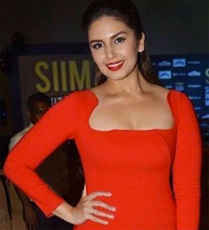 Stop Everything! Huma Qureshi Looks So Irresistible In This Ensemble!