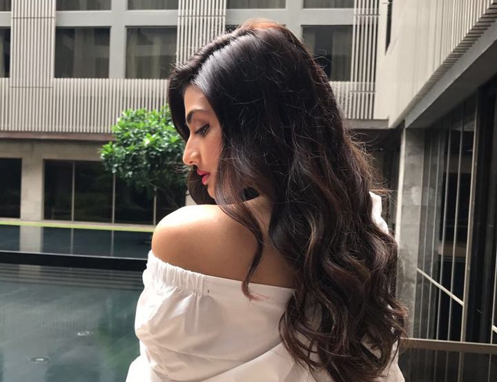 Athiya Shetty ODs On The Bow Trend &#038; We’re Loving It
