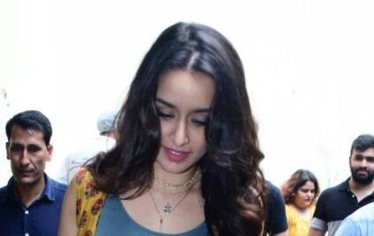 Shraddha Kapoor’s Outfit Is Our Guide To Dressing Retro