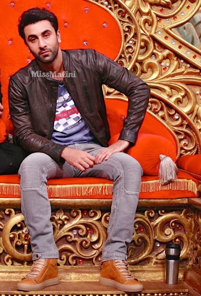 Ranbir Kapoor in Belstaff Spring/Summer’17 and Ylati Footwear high-top sneakers for Ae Dil Hai Mushkil promotions on Comedy Nights Bachao Taaza (Photo courtesy | Viral Bhayani)