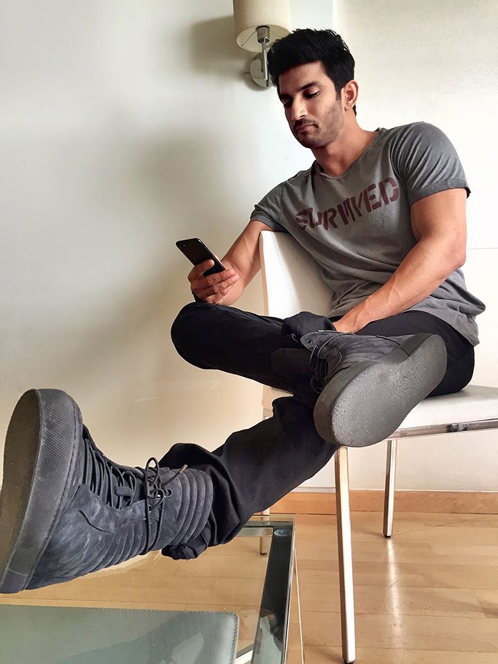 Sushant Singh Rajput in HTC Los Angeles and Ylati Footwear during Raabta promotions (Photo courtesy | Vainglorious)