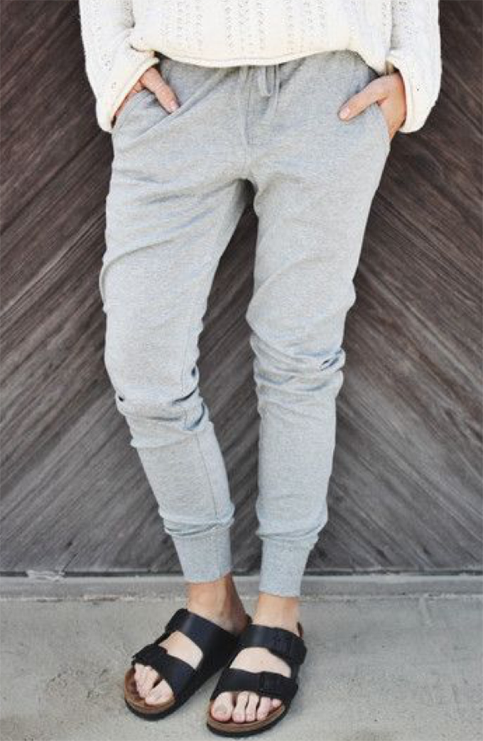 Cozy like sunday morning. Joggers and berks really look like they were meant to be together. Pic: tumblr.com