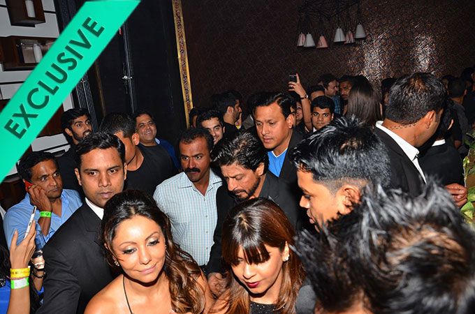 EXCLUSIVE: Shah Rukh Khan, Kriti Sanon &#038; Athiya Shetty Come Out To Party With Gauri Khan!
