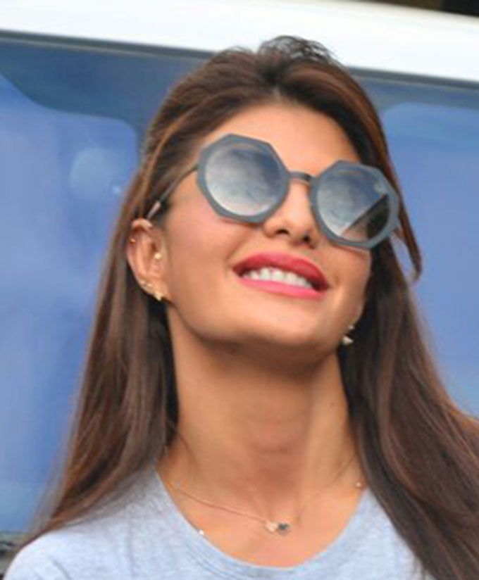 Jacqueline Fernandez’s Tee Tells Us Who She’d Like To Date!
