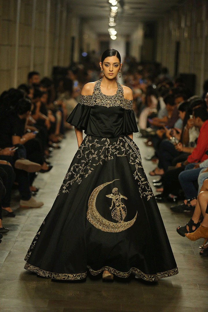 Designer Manav Gangwani India Couture Week 2017